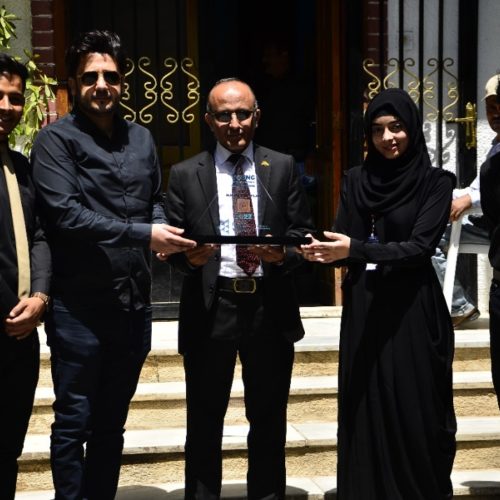 مجموعة طلاب جامعة المستقبل قاموا بتأسيس وإطلاق اول شركة يمنية تختص بإنتاج القهوة سريعة التحضير